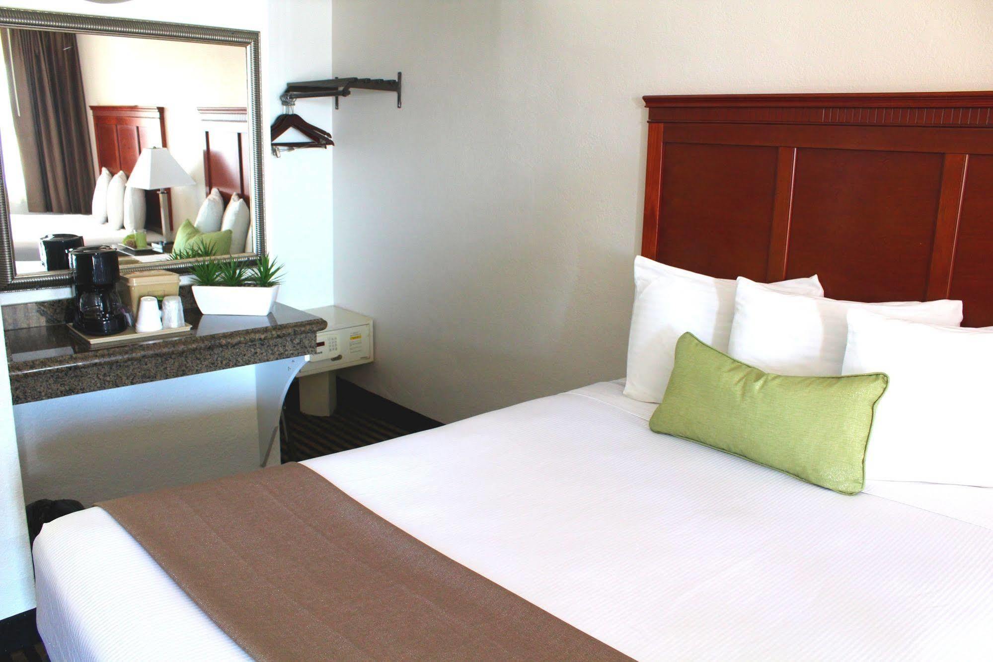 Marina Inn And Suites-Airport-Gaslamp-Zoo San Diego Esterno foto